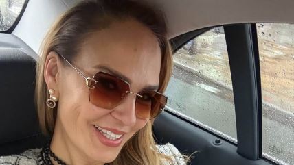 Marijana Mateus u društvu Brižit Makron na reviji u Parizu