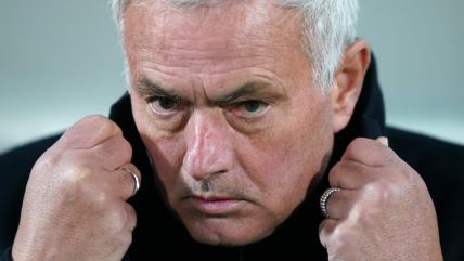 Žoze Murinjo na utakmici Benfike