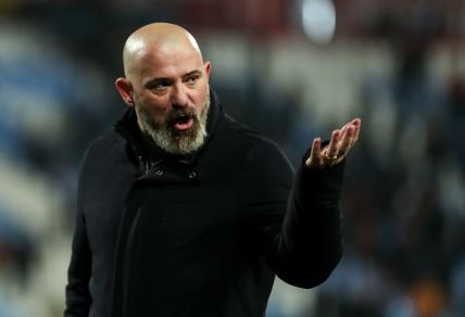 Dejan Stanković u sukobu sa navijačem na Zvezda Selta