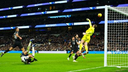 Dominik Solanke gol na Totenhem Mančester siti