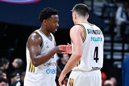 Aleksa Avramović i Mekinli Rajt u dresu Dubaija