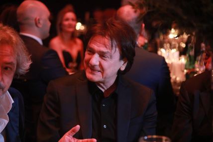 Gde se nalazi Zdravko Čolić nakon bombaškog napada?