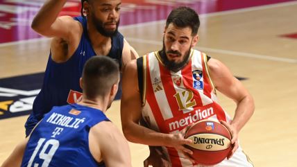 Nikola Kalinić u prodoru na Budućnost Zvezda