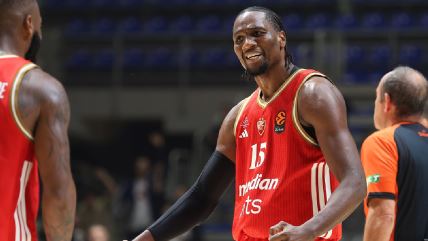 Ebuka Izundu slavi koš u Zvezdi