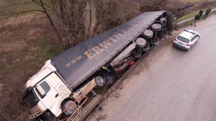 Saobraćajna nezgoda na starom putu Čačak - Kraljevo (5).jpg