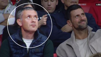 Aleksandar Rogić i Novak Đoković gledaju meč Olimpijakosa i Zvezde.