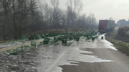 Pivo se prosulo na putu kod Čačka