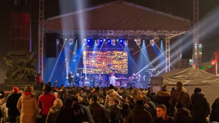 Ko je srpska pevačica koja je prva ugradila silikone u grudi?