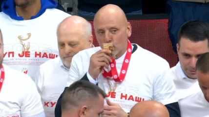 Saša Obradović ljubi prvu medalju sa Zvezdom