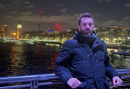 Momčilo Otašević završio na sudu jer snimao socijalnu radnicu