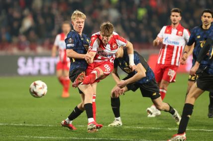 Vasilije Kostov u šansi za Zvezdu.