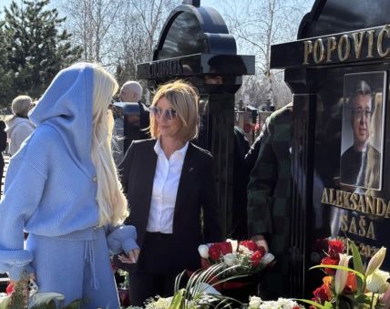 Otkrivamo kako se ponašala Karleuša na pomenu Saši Popoviću