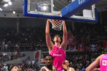 Luiđi Suigo na meču protiv Crvene zvezde