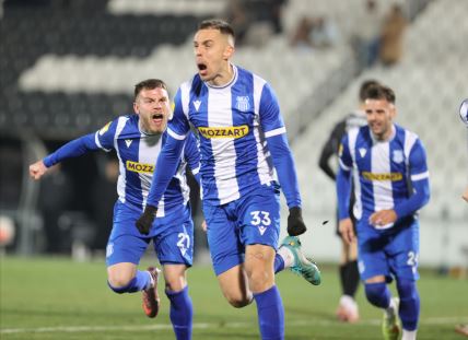 Milan Rodić slavi gol OFK Beograda protiv Partizana.