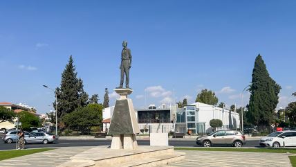 shutterstock_2566533627 copy.jpg