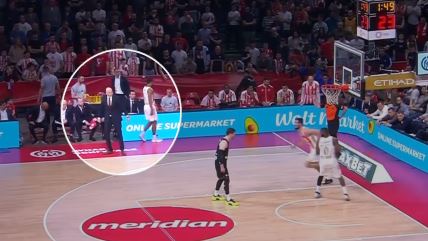 Saša Obradović izvodi iz igre Džareda Batlera.