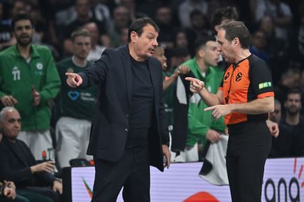 Ergin Ataman trener Panatinaikosa na meču protiv Partizana