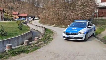 tela oca i sina pronađena u automobilu kod Laktaša