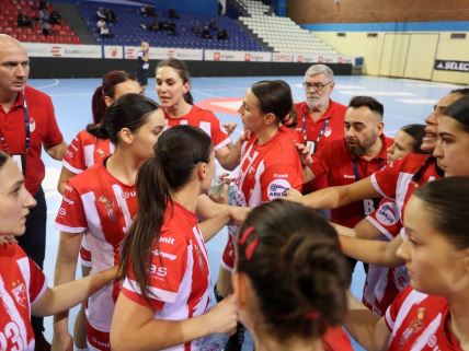 Rukometašice Crvene zvezde slave pobedu.