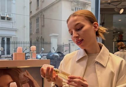 Naslednica srpskog milijardera Ema Cepter pokazala čipkani donji veš