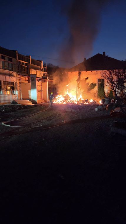 Požar u Kosjeriću (3).jpg