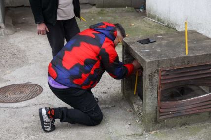 Telo žene pronađeno u ventilacionom otvoru na Vračaru