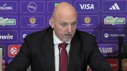 Saša Obradović na konferenciji u Atini