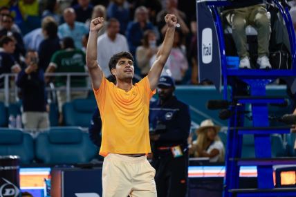 Karlos Alkaraz slavi pobedu