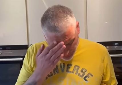 Čeda Jovanović se slomio zbog bivše žene dok ga prijatelj snima