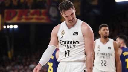 Mario Hezonja slavi koš u El Klasiku Barselona Real
