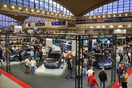 byd na sajmu automobila (6).jpg