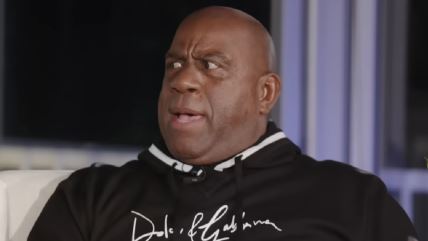 Medžik Džonson u studiju podkasta