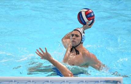 Vasilije Martinović šutira na gol