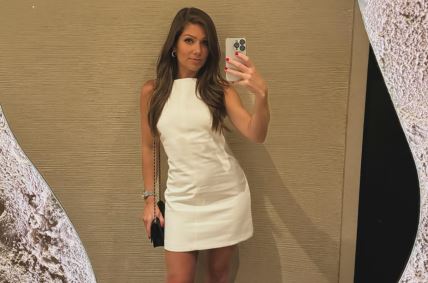 Niki Sanderson (16).png