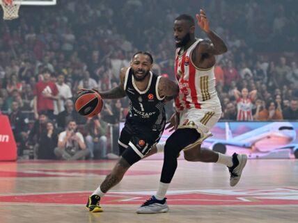 Karlik Džouns i Kodi Miler Mekintajer