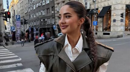 Anđela Đuričić provocira dubokim dekolteom i nikad kraći minićem nakon pomirenja sa Gastozom