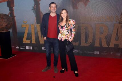 Jovana Stojiljković,bogdan bogdanović