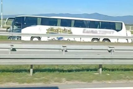 Autobus sleteo sa puta (2).jpg