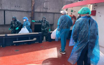 Hantavirus brod (1).jpg