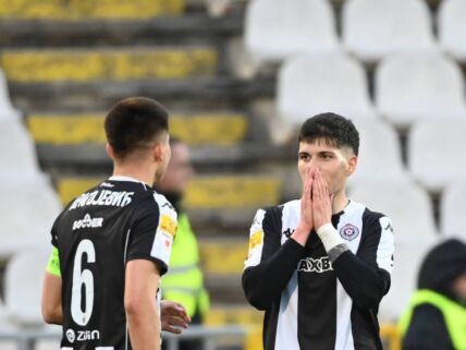 Fudbaleri Partizana Vanja Dragojević i Milan Vukotić.