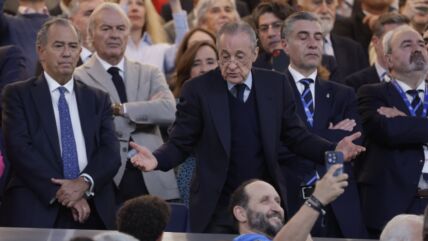 Predsednik Real Madrida Florentino Perez u svađi sa navijačima