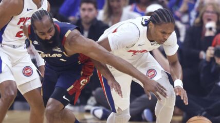 Džejms Harden i Ausar Tompson