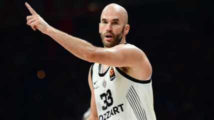 Nik Kalates na meču protiv Olimpijakosa u Pireju