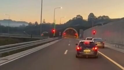 Vozači na auto-putu Miloš Veliki dobili upozorenje na automobil koji se kreće u kontra smeru