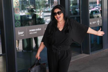 Dragana Mirković i Goga Sekulić na aerodromu u Beogradu