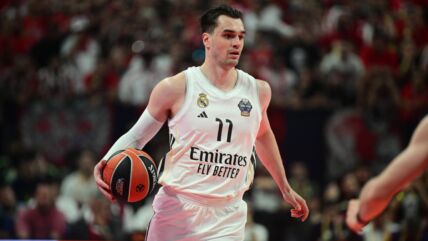 Mario Hezonja košarkaš Real Madrida u akciji protiv Olimpijakosa