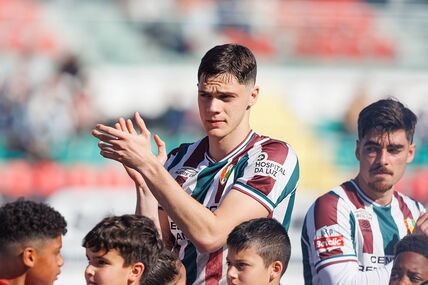 Stefan Leković u dresu Estrelje.
