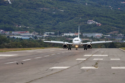 Poskupljuje parking aerodroma u Titvu.jpg