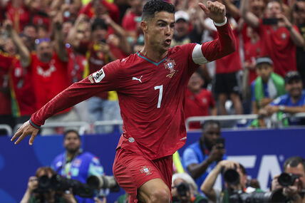 Portugal vs Uzbekistan (6).jpg