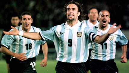 Gabrijel Batistuta slavi gol za Argentinu